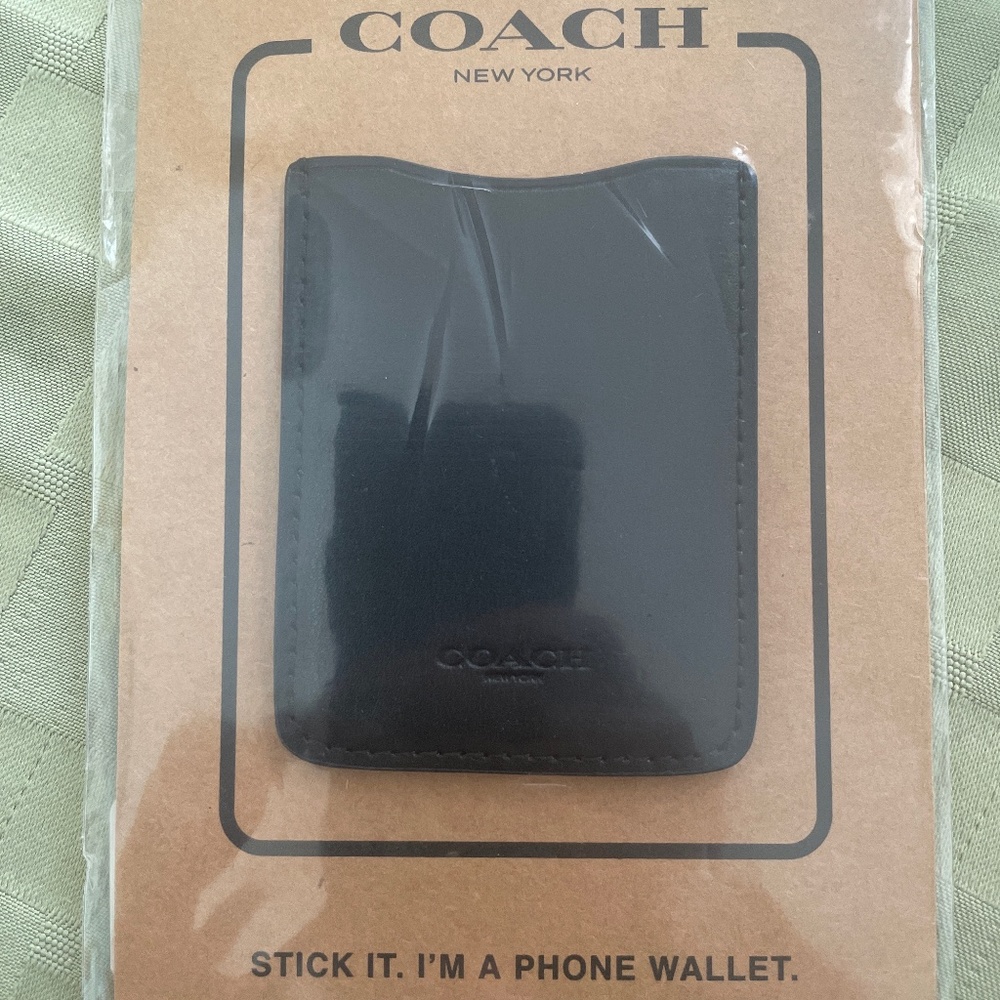 NEW WITH TAGS! COACH F24051 STICK LEATHER PHONE WALLET.